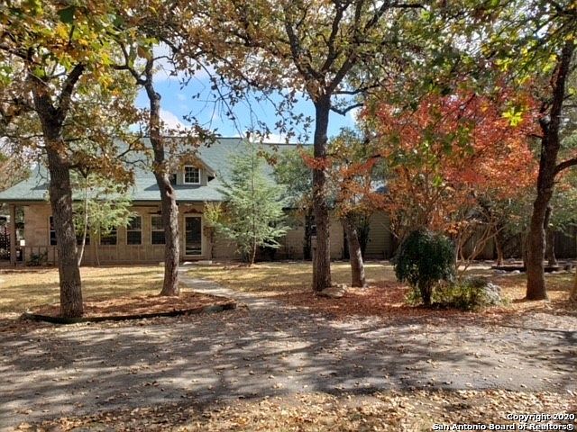 1st image of 951 Hidden Oaks Dr