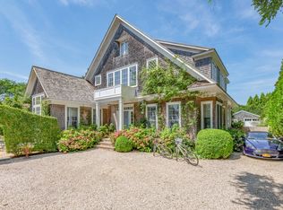 229 Toylsome Ln, Southampton, NY 11968