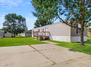 811 N Doland Pl, Sioux Falls, SD 57107