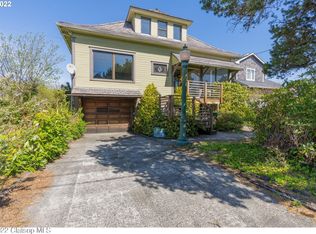 330 8th Ave, Seaside, OR 97138