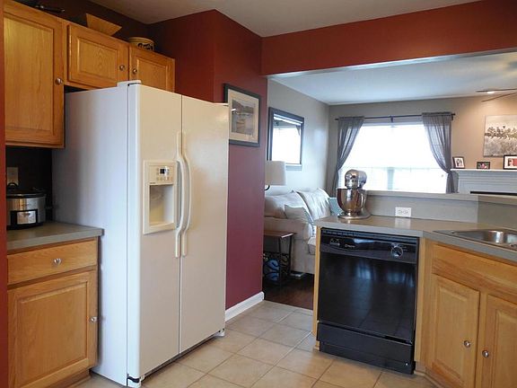 5th image of 161 Bradford St