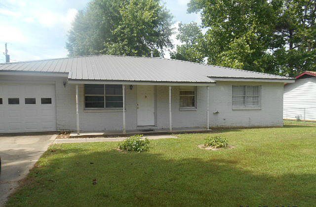 1st image of 219 Jaggers St