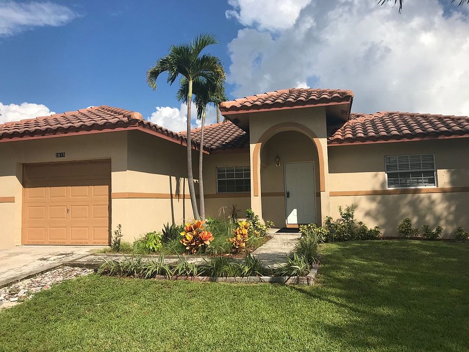 1st image of 2615 NW 14th St