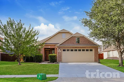 2927 Albares Photo 1