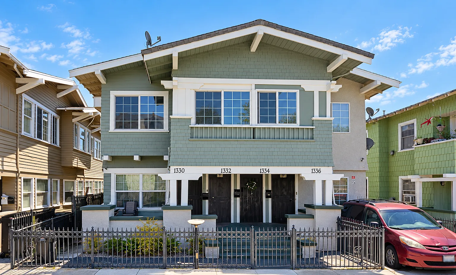 2 bed, 1000 sqft, $2,350 — Photo 3