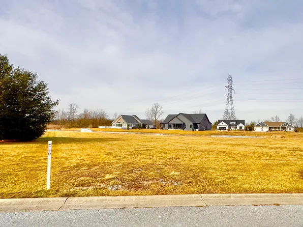 2648 Summer Rambo Ct, Lima, OH 45806