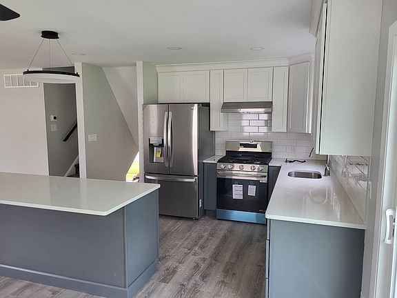 Kitchen with appliances