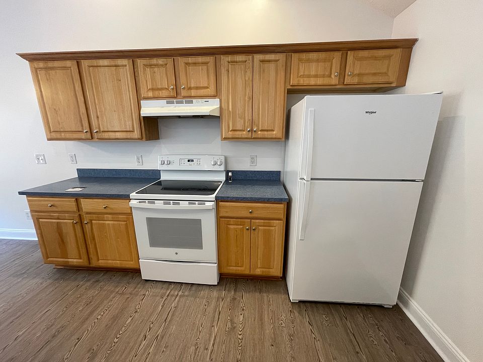 1st image of 525 Catamaran Dr