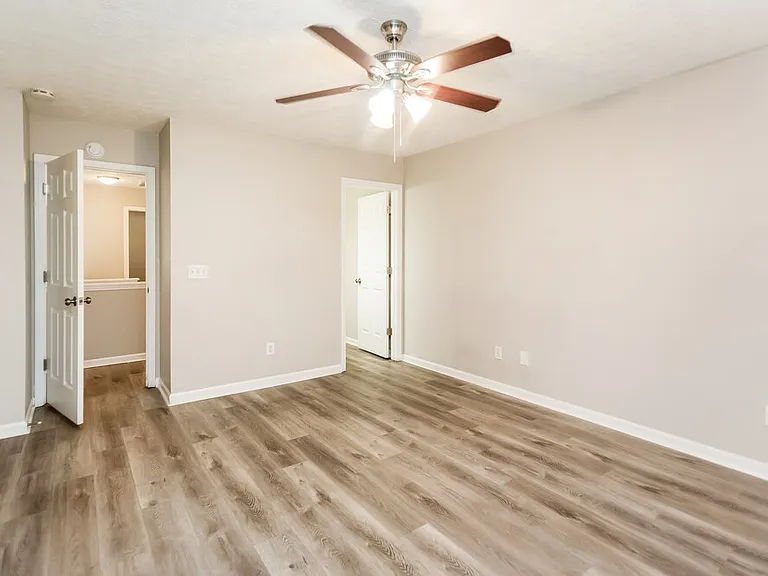 205 Silver Ridge Dr — Photo 11