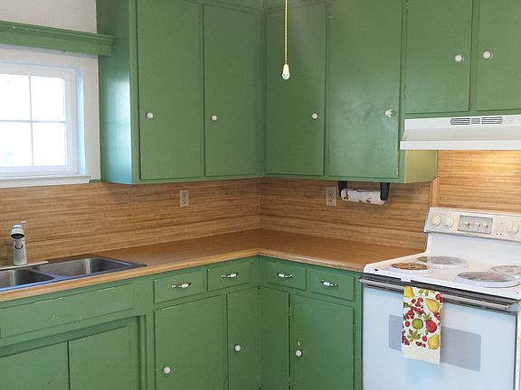 3rd image of 425 D St