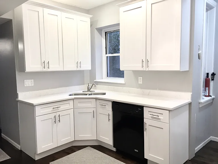 3253 N Kenmore Ave #2 — Photo 3
