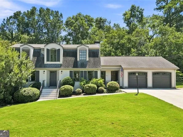241 Angla Dr SE, Smyrna, GA 30082