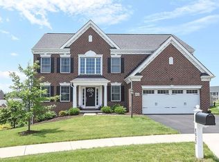 8022 Jordan Ct, Coraopolis, PA 15108