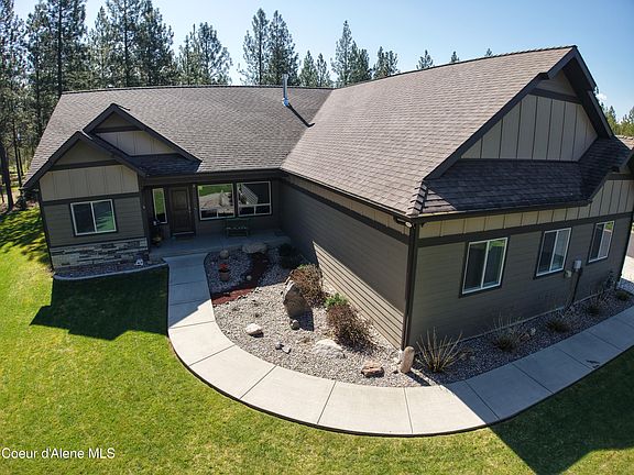2nd image of 21642 N Massif Rd