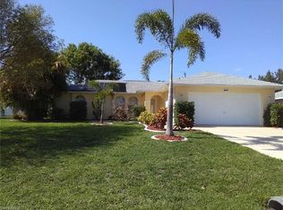 911 SE 29th Ter, Cape Coral, FL 33904