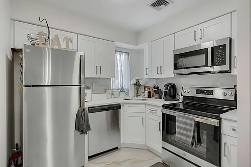 526 Laurel Ave #2 Photo 1