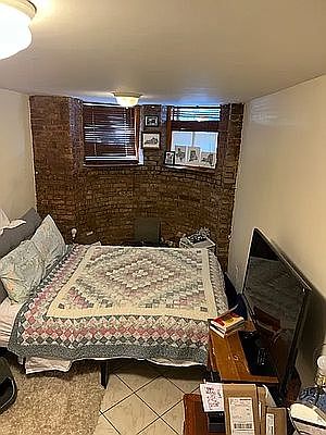 5th image of 481 12th St APT 1A