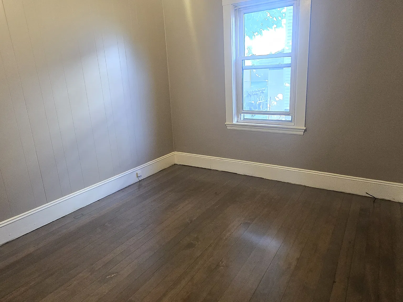 3 bed, 1000 sqft, $2,500 — Photo 2
