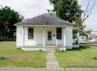 800 E 7th St, Metropolis, IL 62960