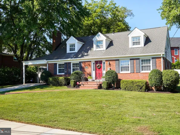 1404 Mayflower Dr, Mc Lean, VA 22101