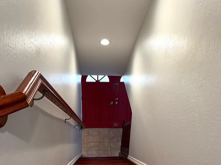1565 Sonoma Dr — Photo 18