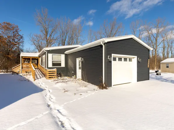 680 N Gallery Dr, Eaton Rapids, MI 48827