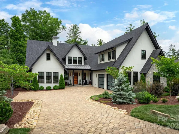 30 Hallett Ct, Asheville, NC 28803