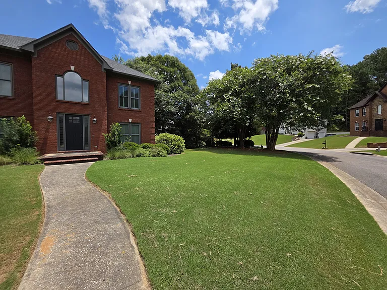 4556 Magnolia Dr — Photo 16