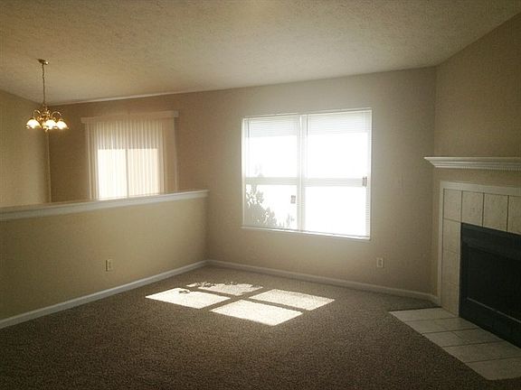 3rd image of 5531 Glen Canyon Dr