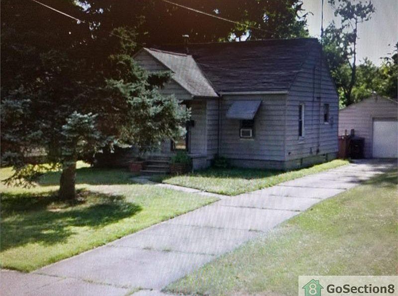 2nd image of 1447 Drexel Ave NW