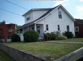 1000 Pike St, Milton, WV 25541