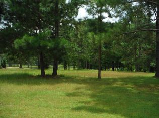 118 Sweetwater Dr, Thomasville, GA 31757