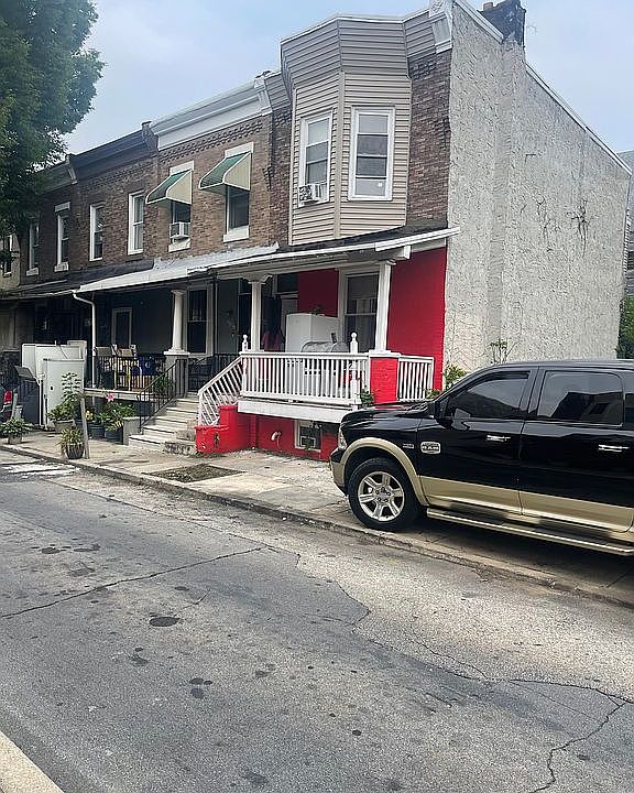 2nd image of 2505 N Marston St
