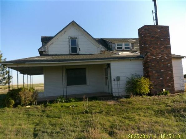 18425 Shoreline Rd, Russell, KS 67665