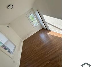 107 Willow St #1, Meriden, CT 06450