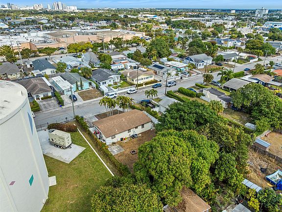 5th image of 842 Kaye Street