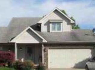 872 Queensgate Dr, Greenwood, IN 46143