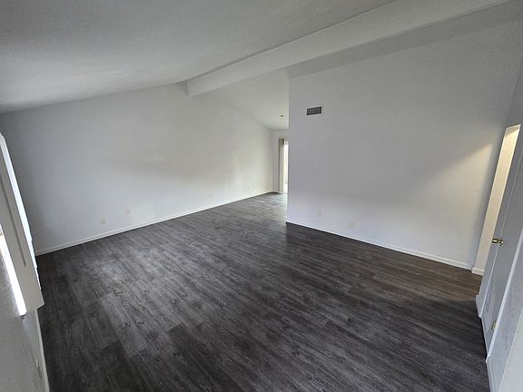 4th image of 9207 N Dalewood St