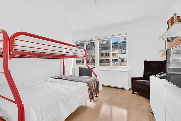 534 West 42nd Street #PH8 in Hell's Kitchen, Manhattan