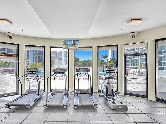5th image of 20515 E Country Club Dr APT 2049