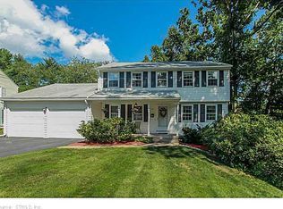 50 Blue Ridge Ln, West Hartford, CT 06117