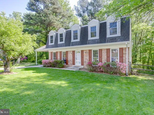 8801 Aquary Ct, Springfield, VA 22153