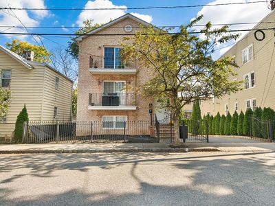 35 New St, Montclair, NJ, 07042