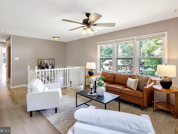 3rd image of 7223 Ashview Dr