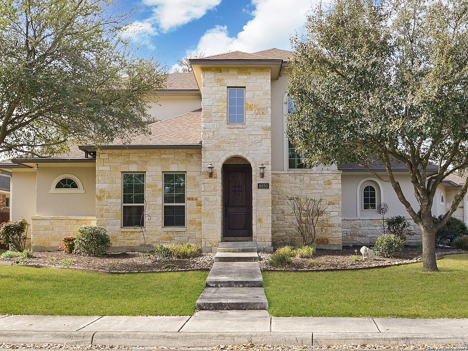 1st image of 8850 Breanna Oaks
