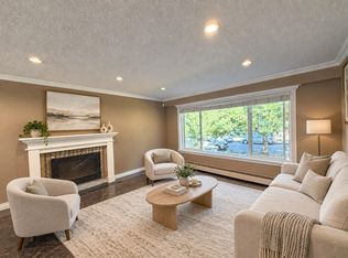 5885 Lincoln St, Vancouver, BC V5R4P8