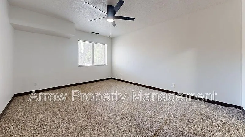2 bed, 1.0 bath, 1100 sqft, $995 — Photo 4