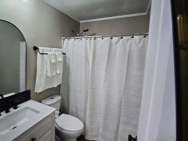 1443 Darty Rd — Photo 8