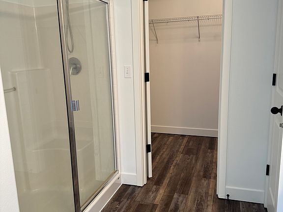 4th image of 3222 Highlands Blvd
