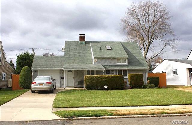1st image of 30 Forest Ln